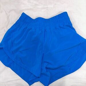 Lululemon track that shorts